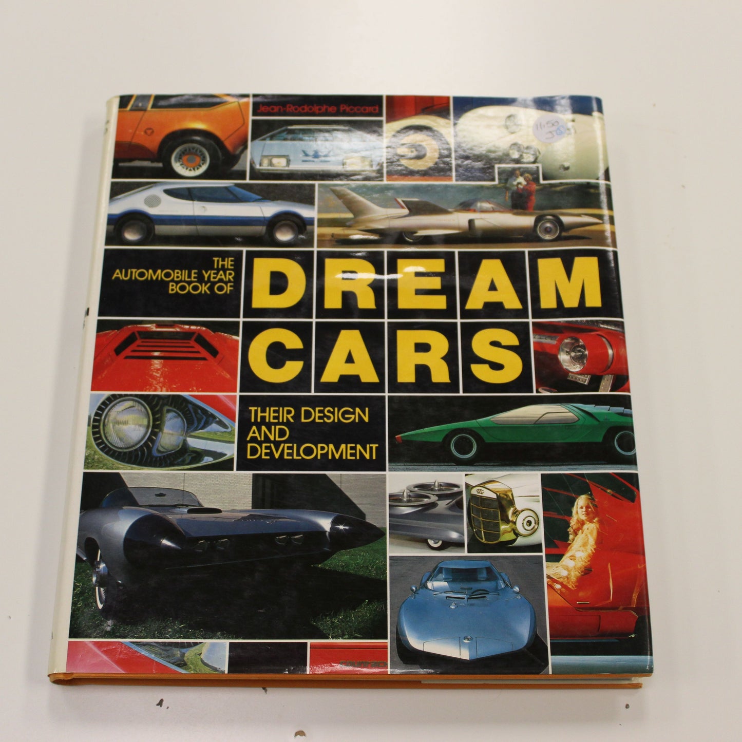 THE AUTOMOBILE YEAR BOOK OF DREAM CARS THEIR DESIGN AND DEVELOPMENT