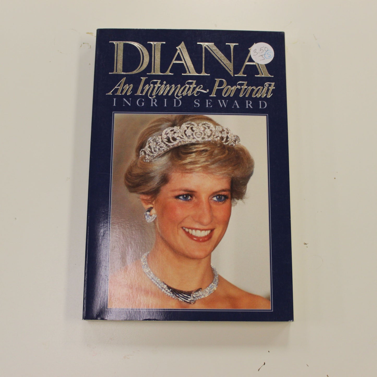 DIANA AN INTIMATE PORTRAIT