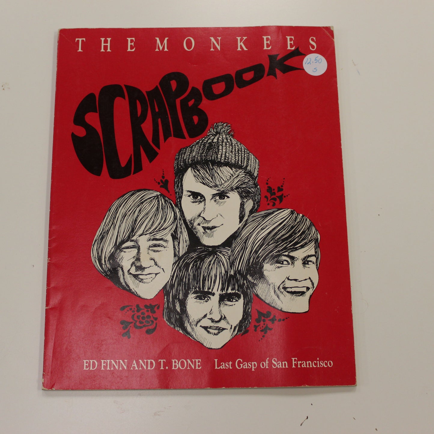 THE MONKEES SCRAPBOOK