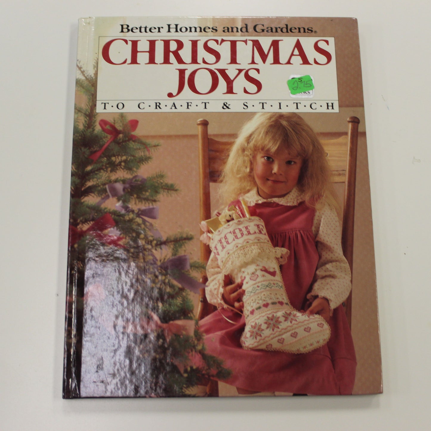 CHRISTMAS JOYS TO CRAFT & STITCH