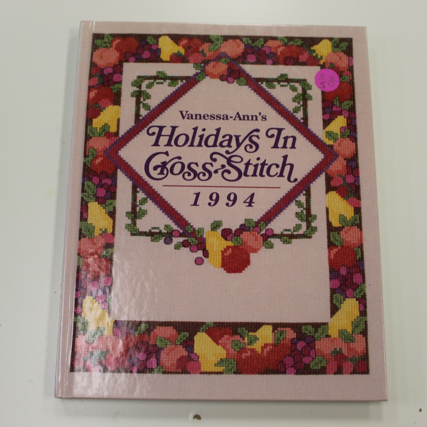 HOLIDAYS IN CROSS-STITCH 1994